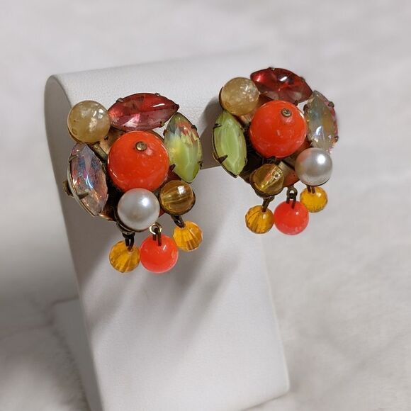 Vintage 1950's Bright Orange Rhinestone & Acrylic Clip Earrings (2) pairs - Picture 8 of 12